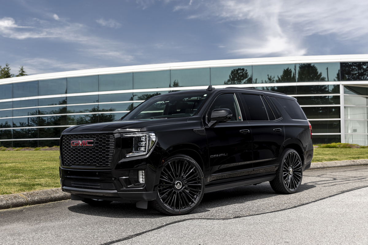 Lincoln-Town-Car-limo